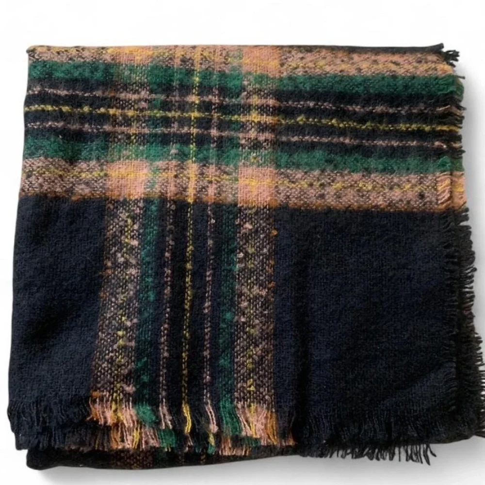 NWT J. Jill Navy Multi Plaid Scarf | Blue Green Pink Tartan Fringed Wrap